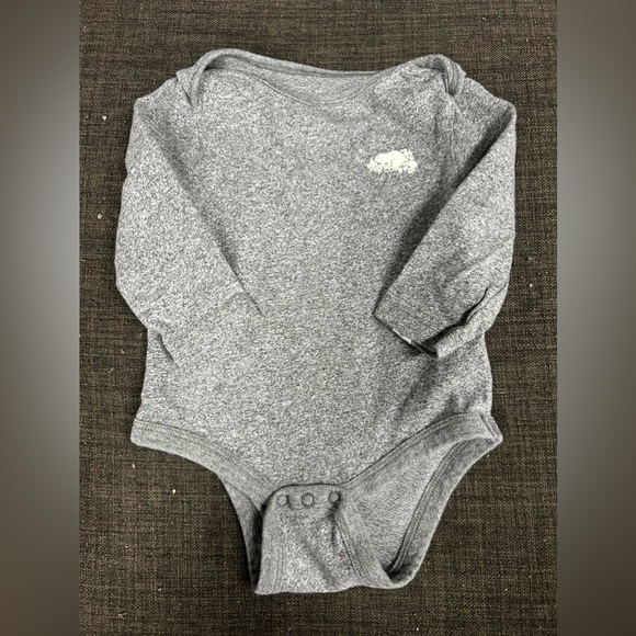 Roots baby onesie with snaps - Picture 1 of 5